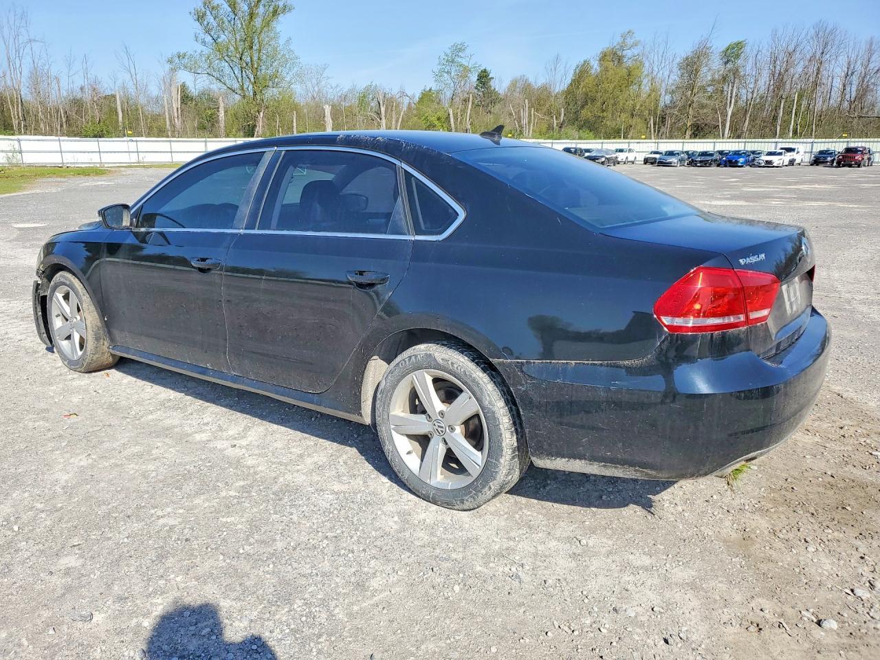 2013 Volkswagen Passat Se - Фото 2