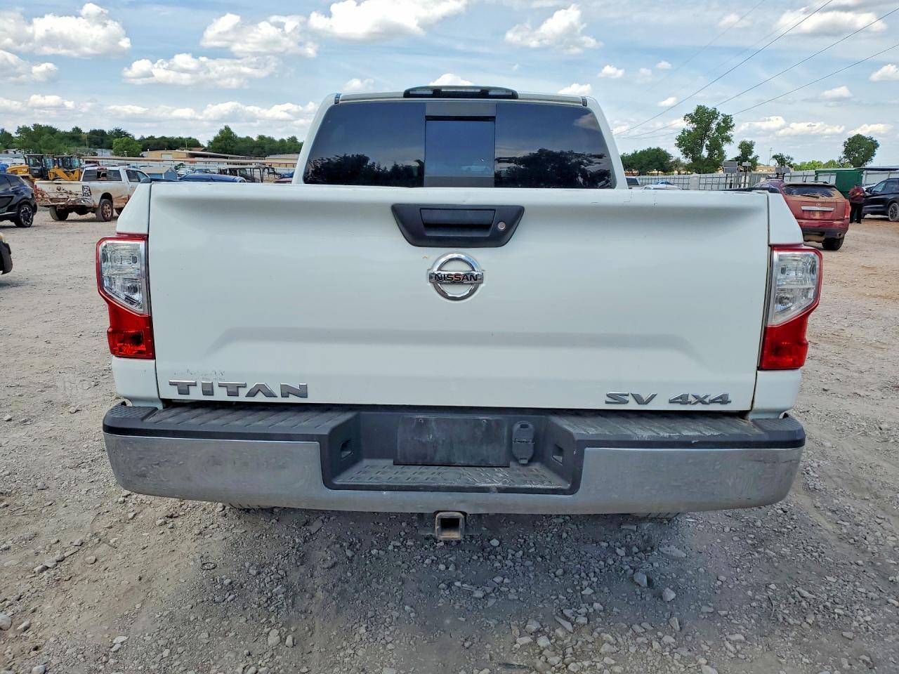 2017 Nissan Titan S - Image 6