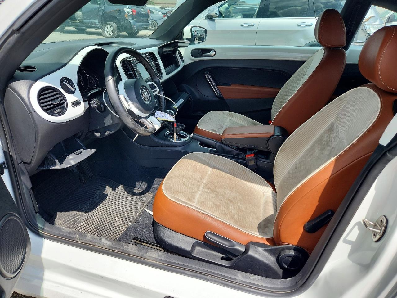 2017 Volkswagen Beetle 1.8T - Фото 7