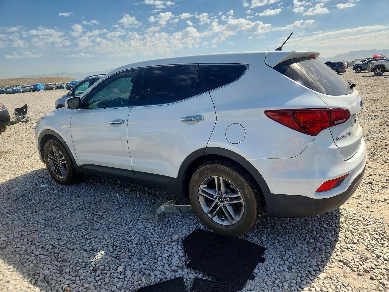 2018 Hyundai Santa Fe Sport 2.4L - Image 2