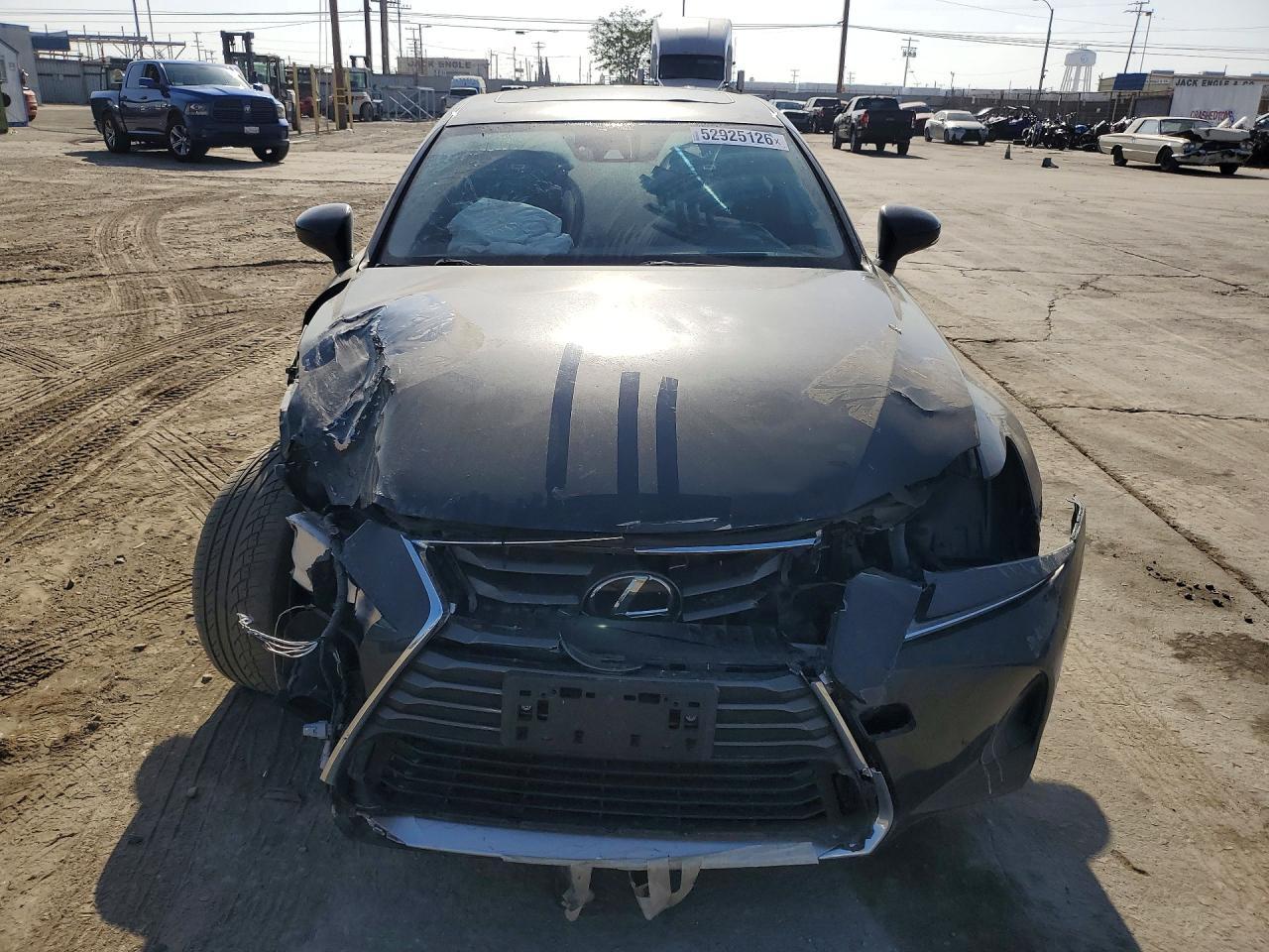 2020 Lexus Is 300 Premium - Image 5