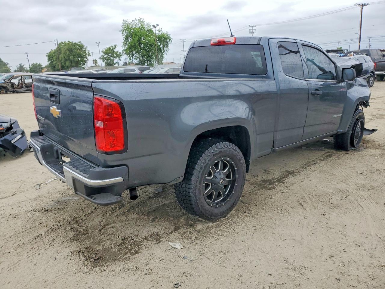 2015 Chevrolet Colorado - Фото 3