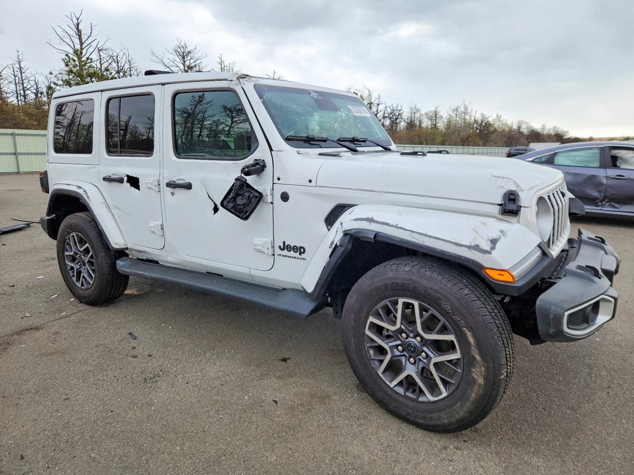 2026 Jeep Wrangler Sahara - Фото 4