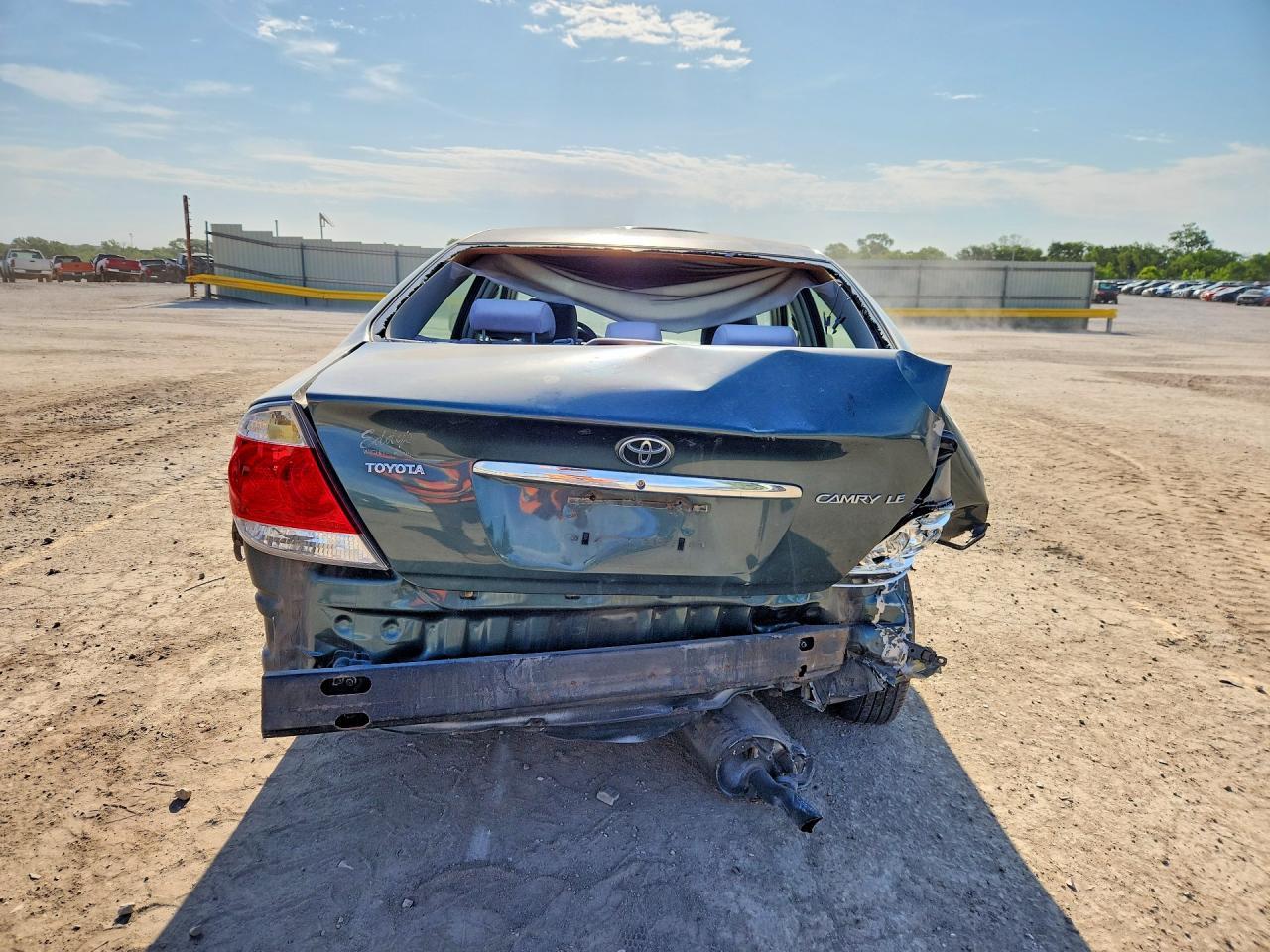 2005 Toyota Camry Le - Фото 6