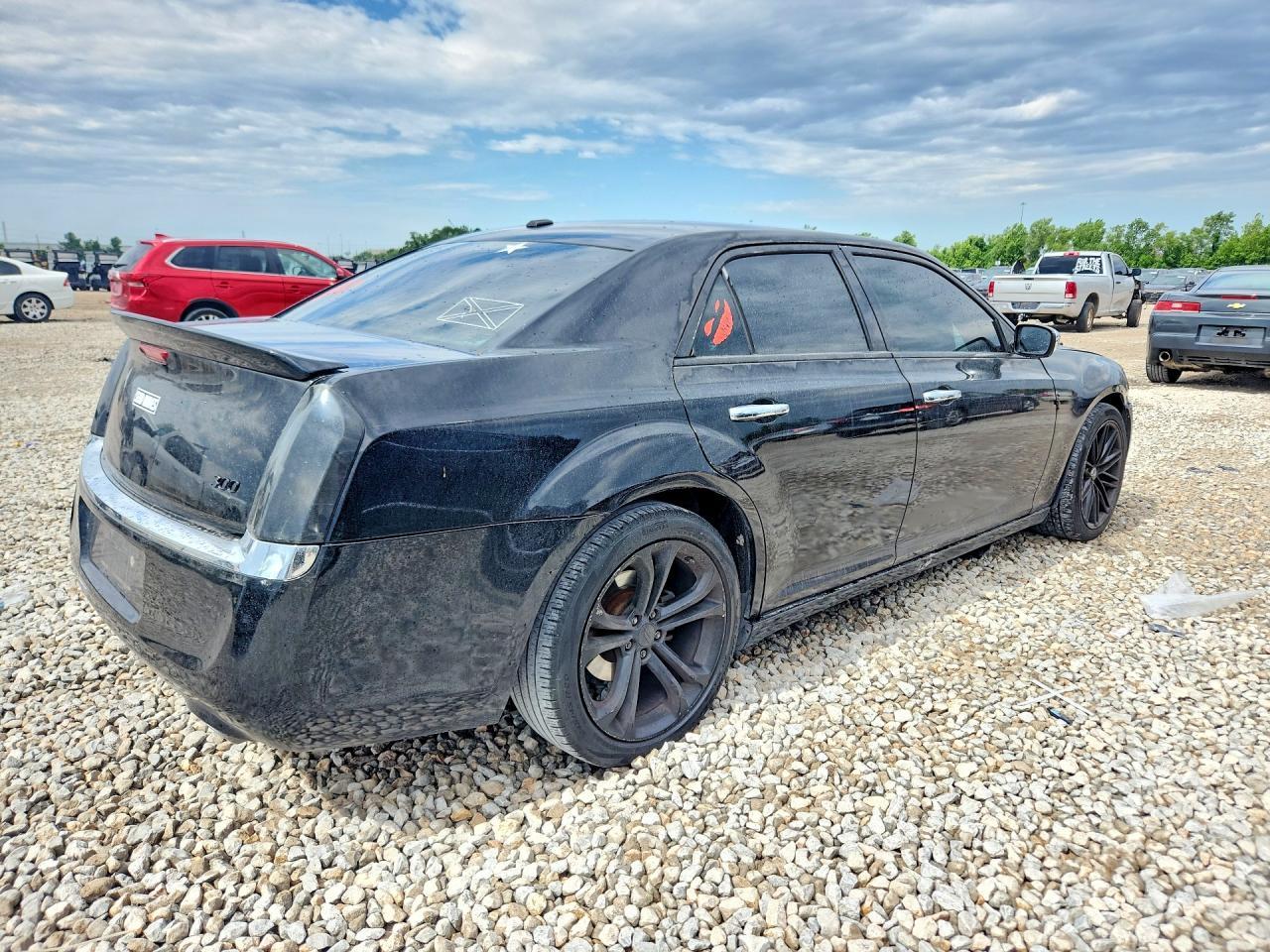 2012 Chrysler 300 Limited - Фото 3