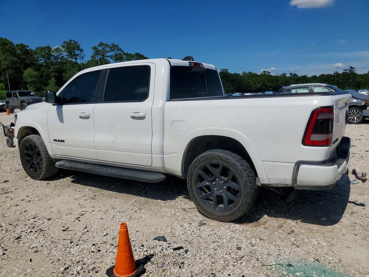 2021 Ram 1500 Laramie - Фото 2