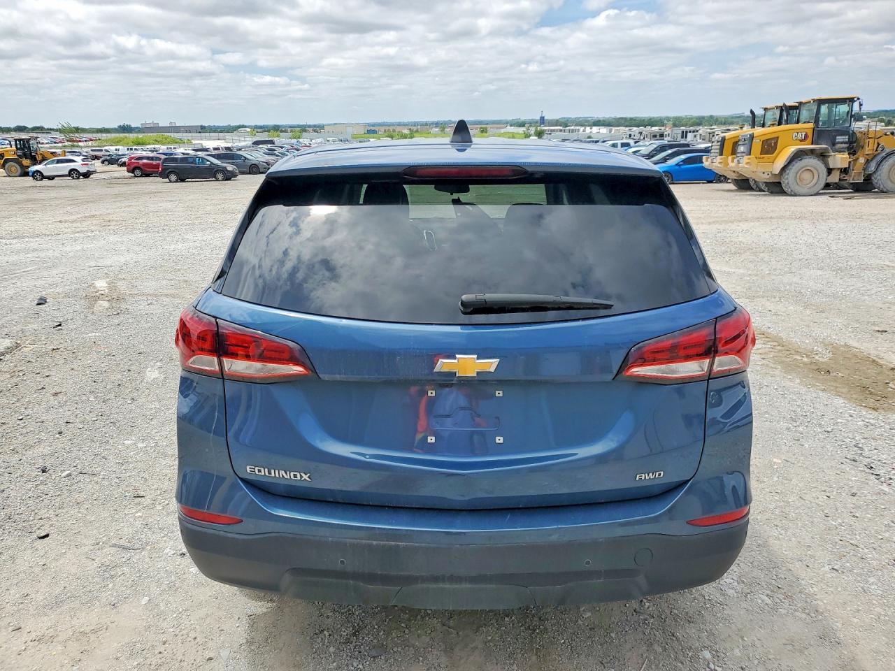 2024 Chevrolet Equinox Ls - Image 6