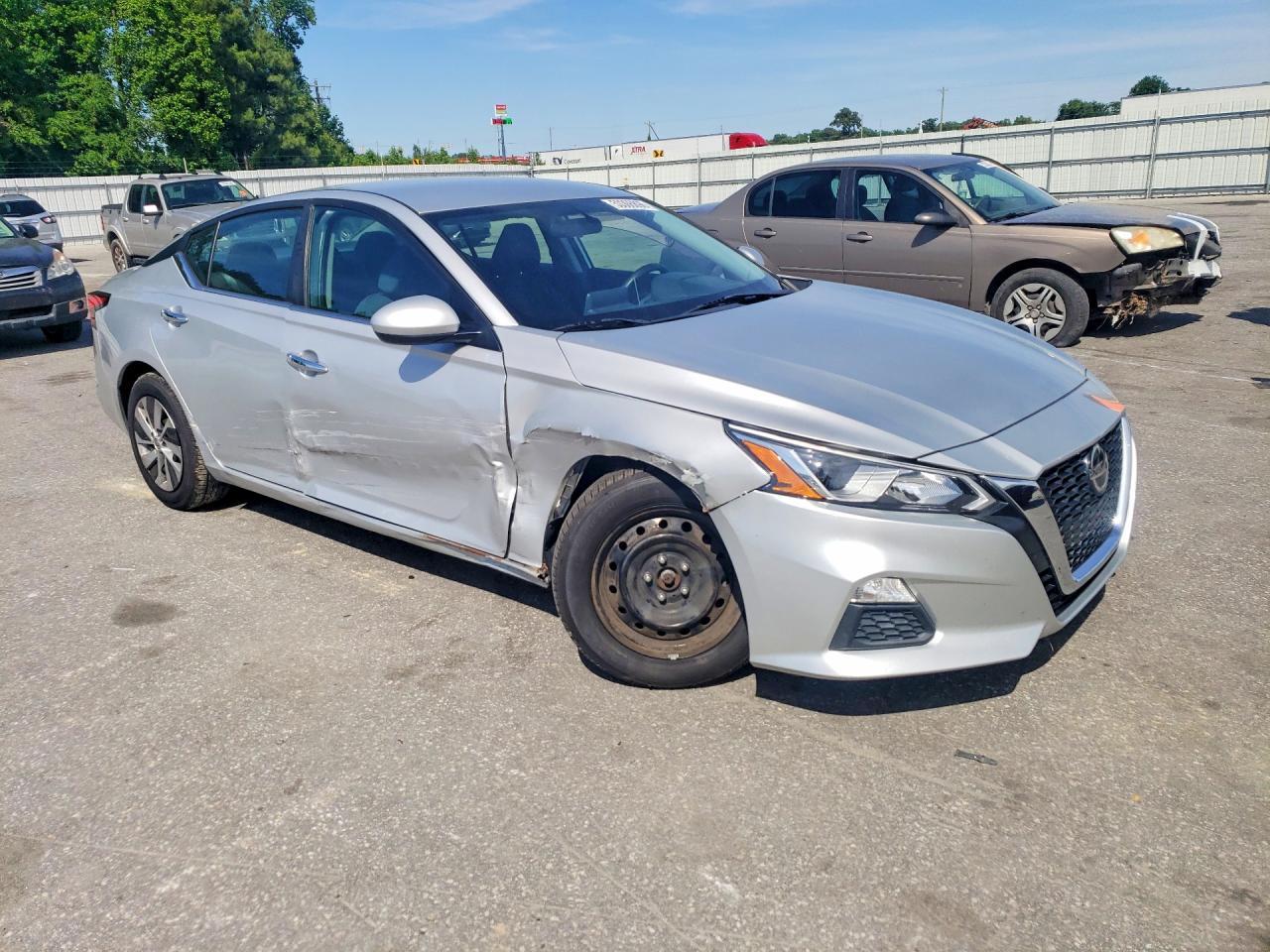 2020 Nissan Altima S - Image 4