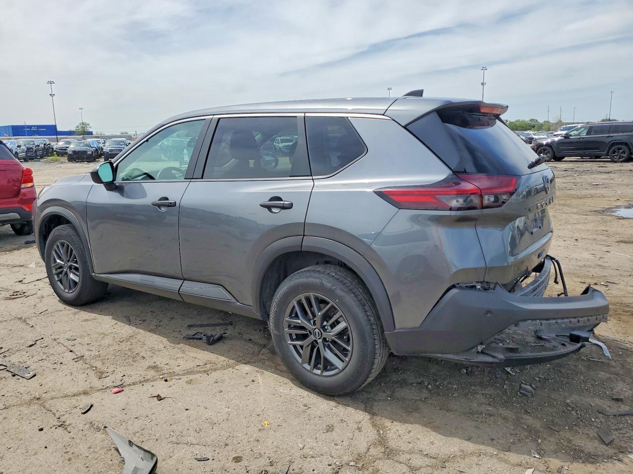 2023 Nissan Rogue S - Фото 2