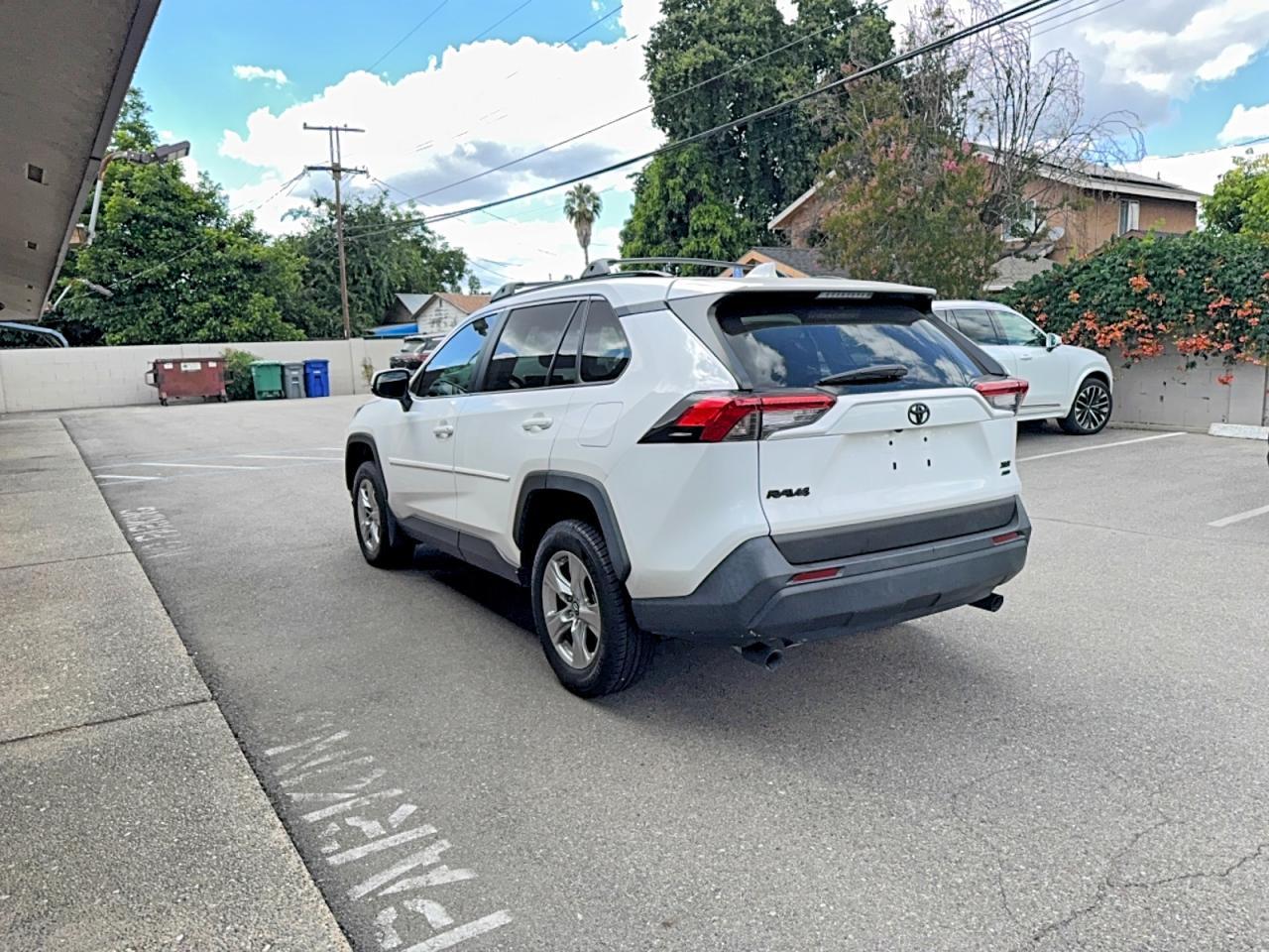 2024 Toyota Rav4 Xle - Фото 3