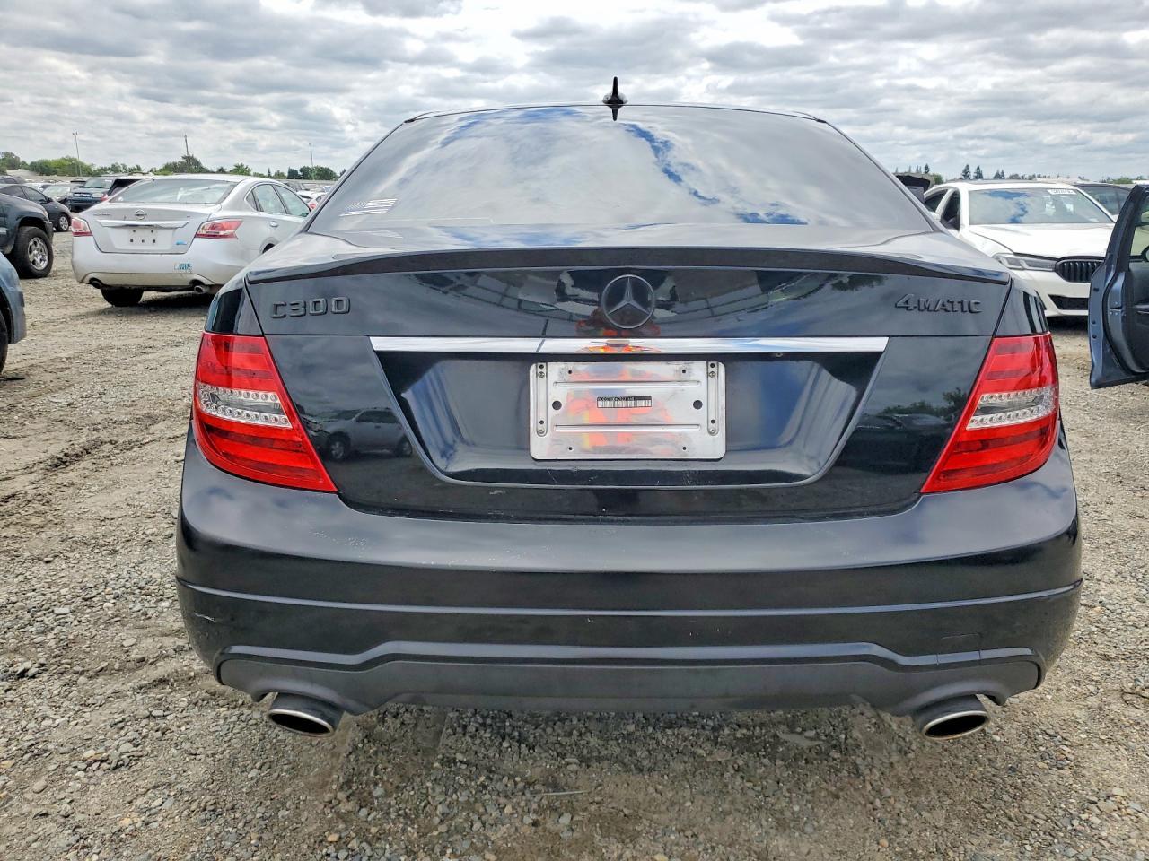2012 Mercedes-Benz C 300 4Matic - Image 6