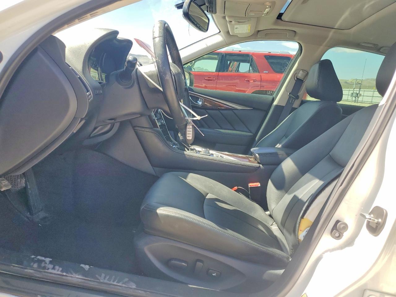 2018 Infiniti Q50 3.0T Luxe - Фото 7