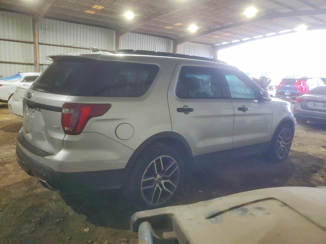 2016 Ford Explorer Sport - Фото 3