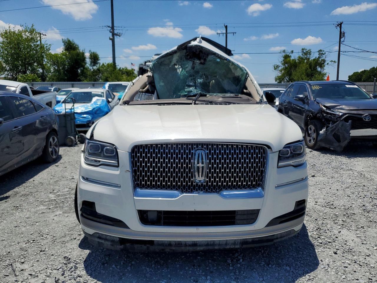 2023 Lincoln Navigator Reserve - Image 5