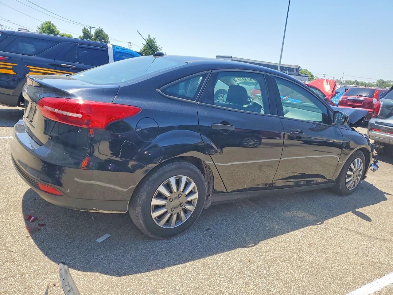 2017 Ford Focus S - Фото 3