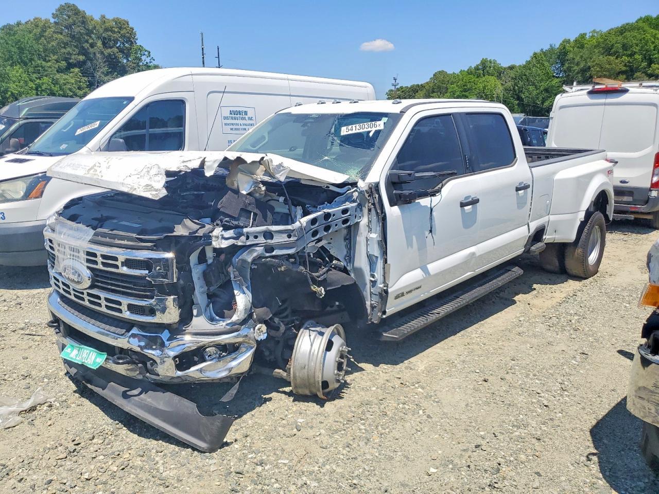 2024 Ford F350 Super Duty - Image 2