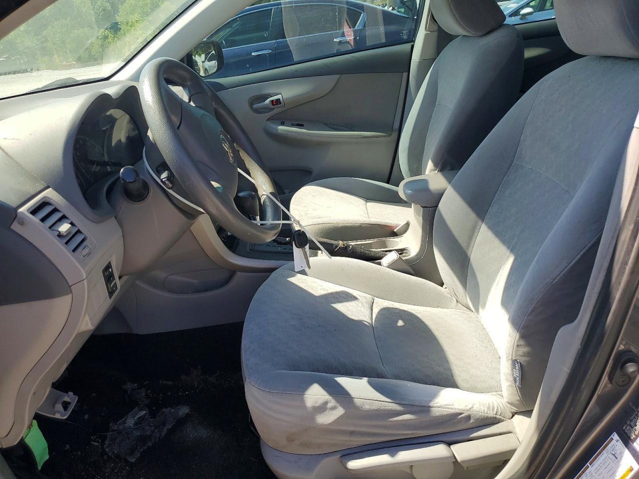 2009 Toyota Corolla Le - Фото 7