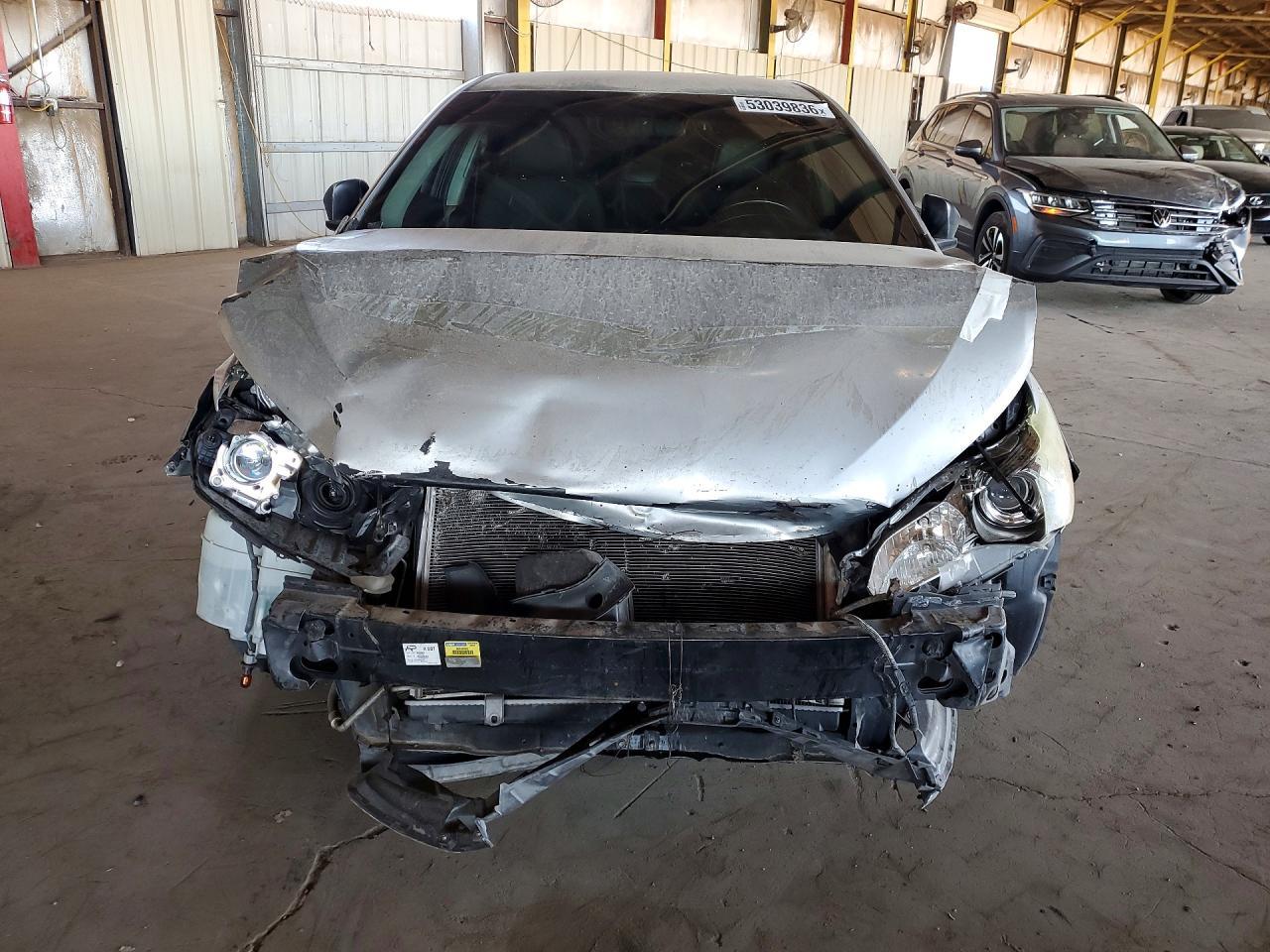2016 Toyota Camry Se - Image 5