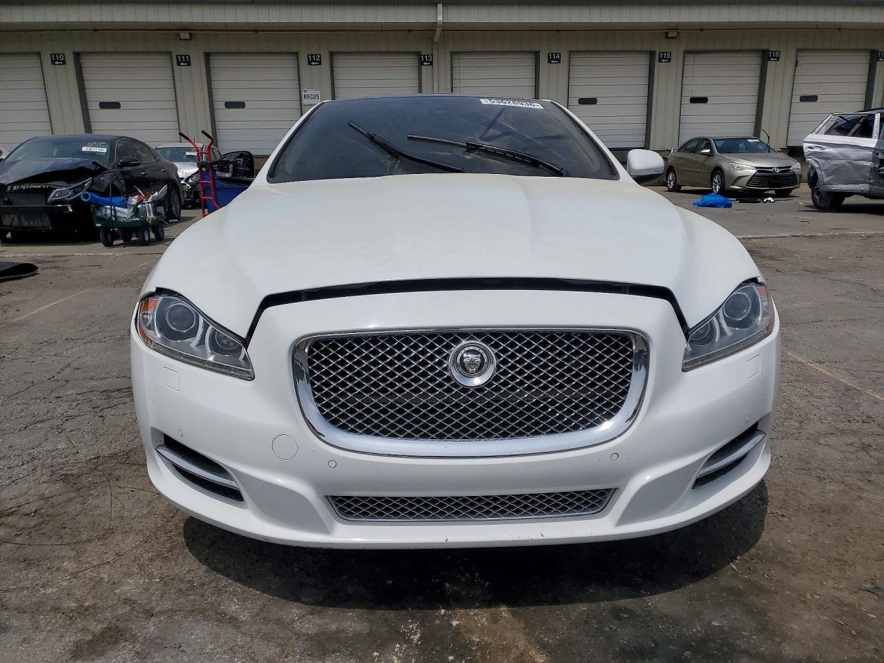 2013 Jaguar Xjl Portfolio - Image 5