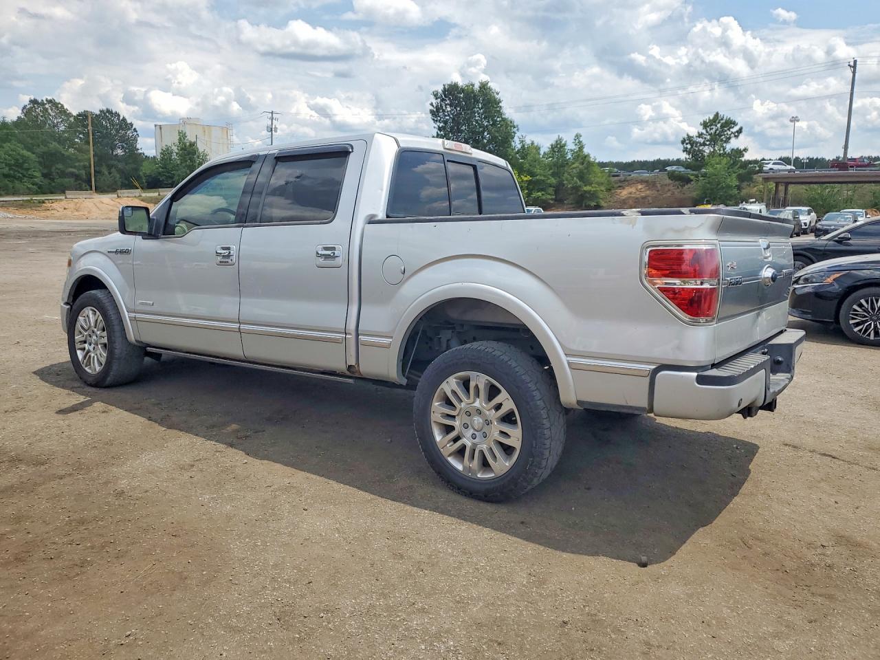 2013 Ford F150 Supercrew - Image 2