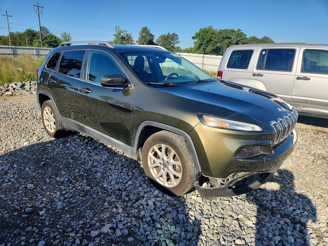 2015 Jeep Cherokee Latitude - Image 4