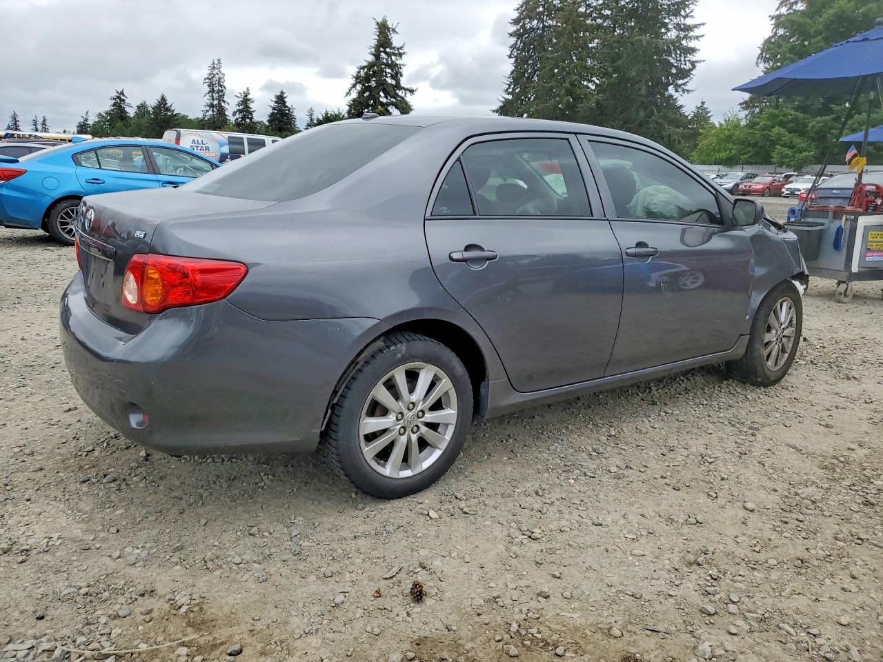 2010 Toyota Corolla Le - Image 3