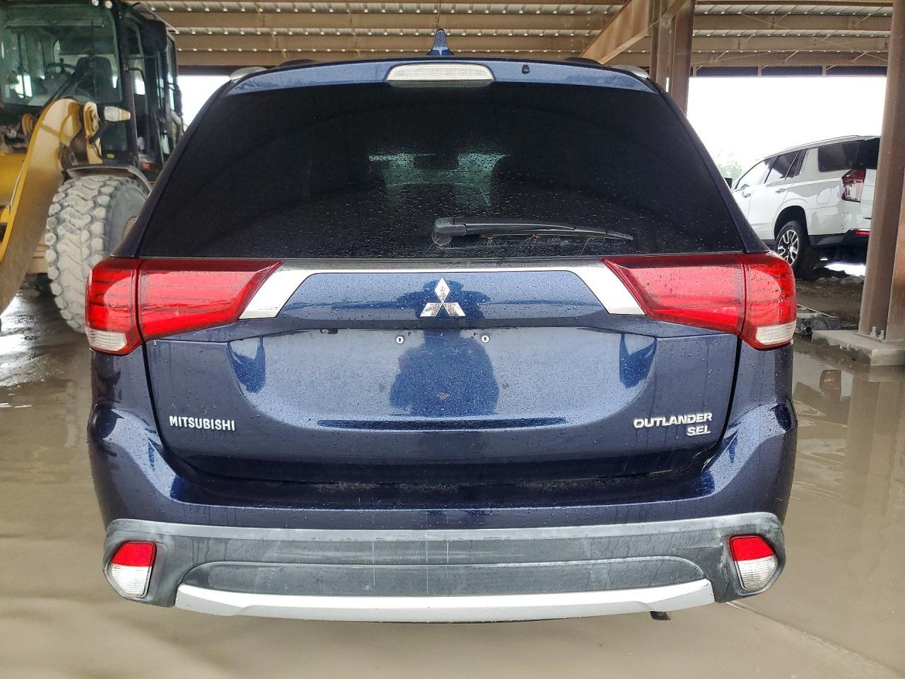 2018 Mitsubishi Outlander Se - Фото 6