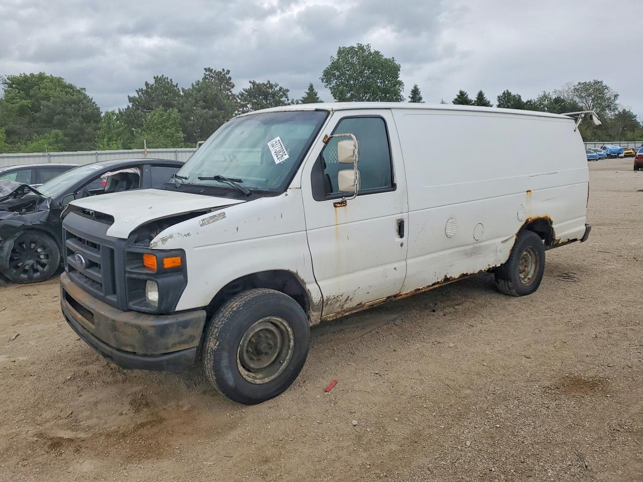 2013 Ford Econoline E350 Super Duty Van