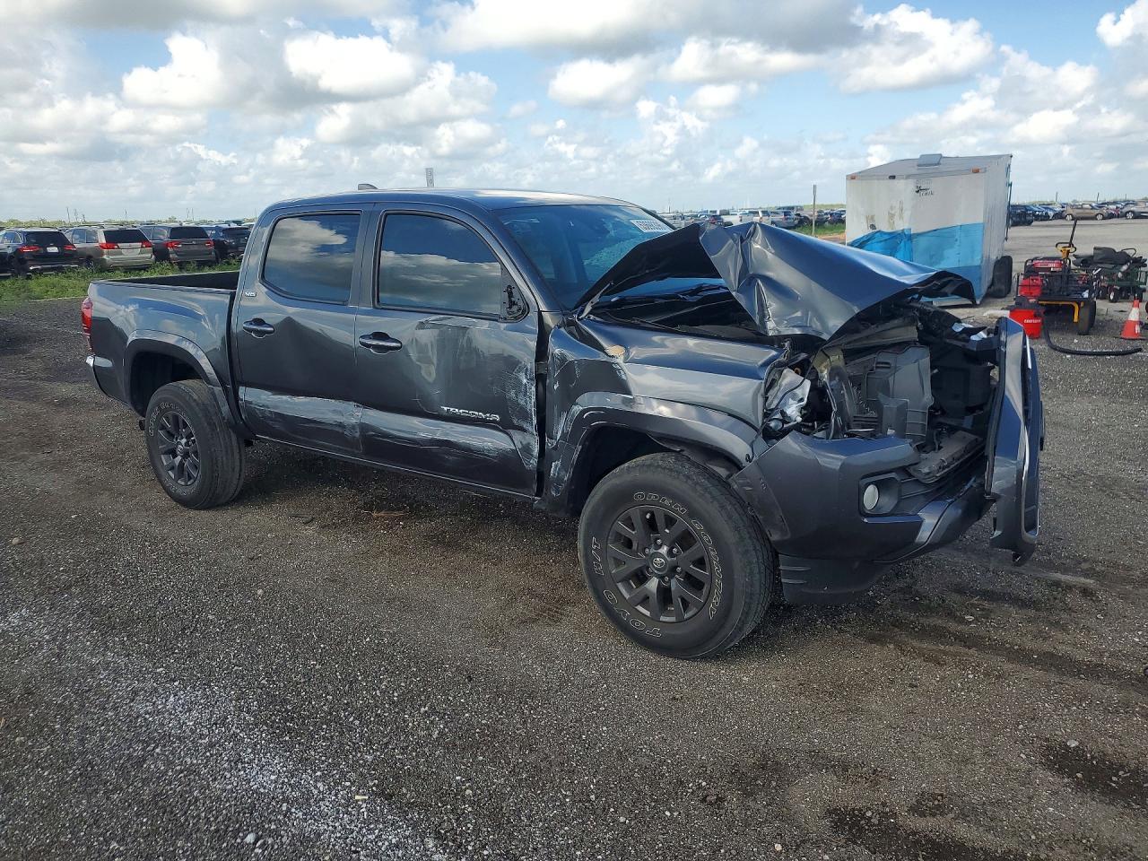 2021 Toyota Tacoma Sr5 V6 - Image 4