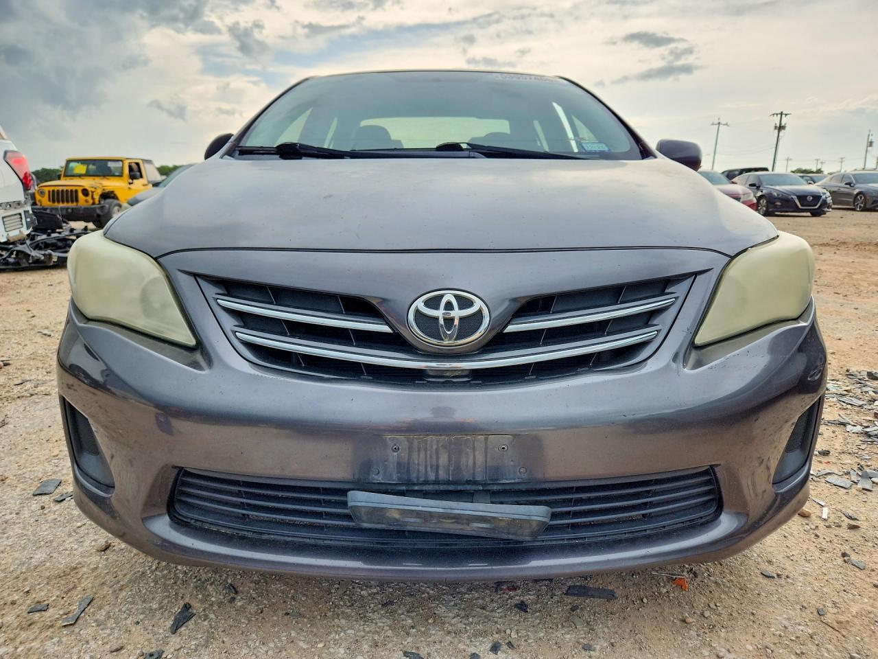 2013 Toyota Corolla Le - Image 5