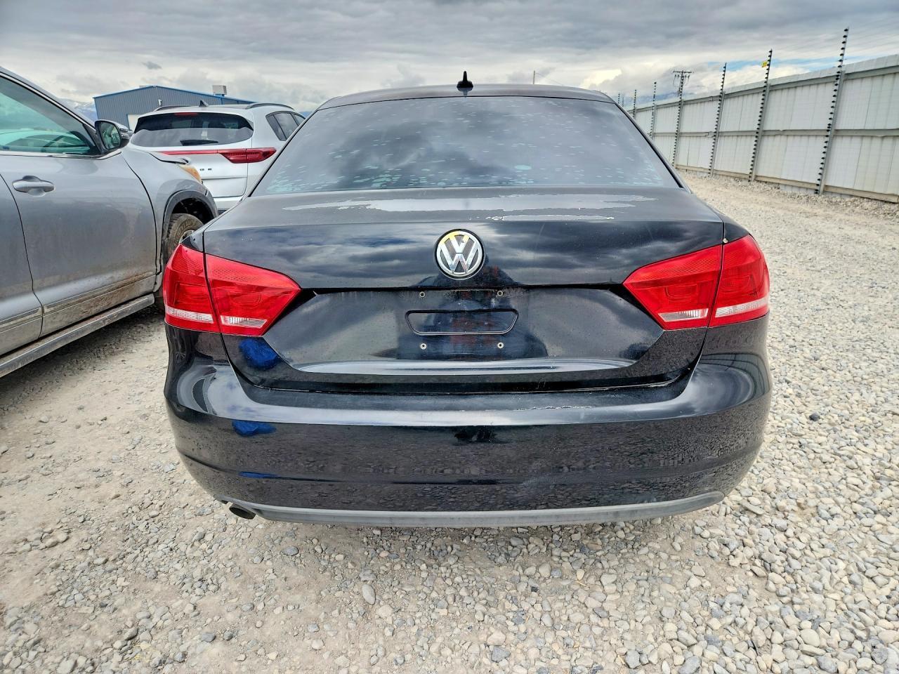 2014 Volkswagen Passat S - Фото 6