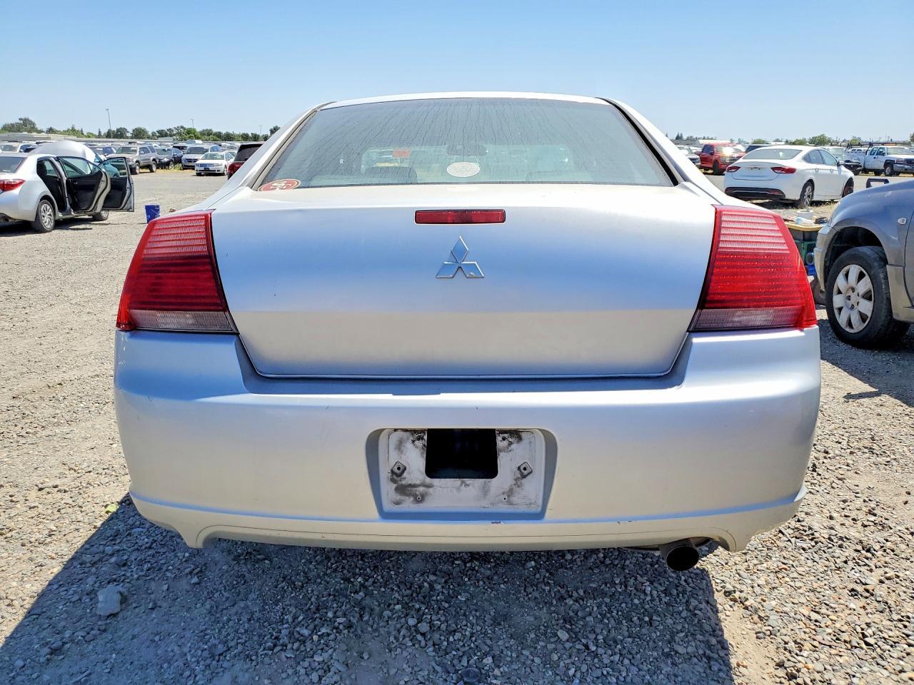 2007 Mitsubishi Galant Es - Image 6