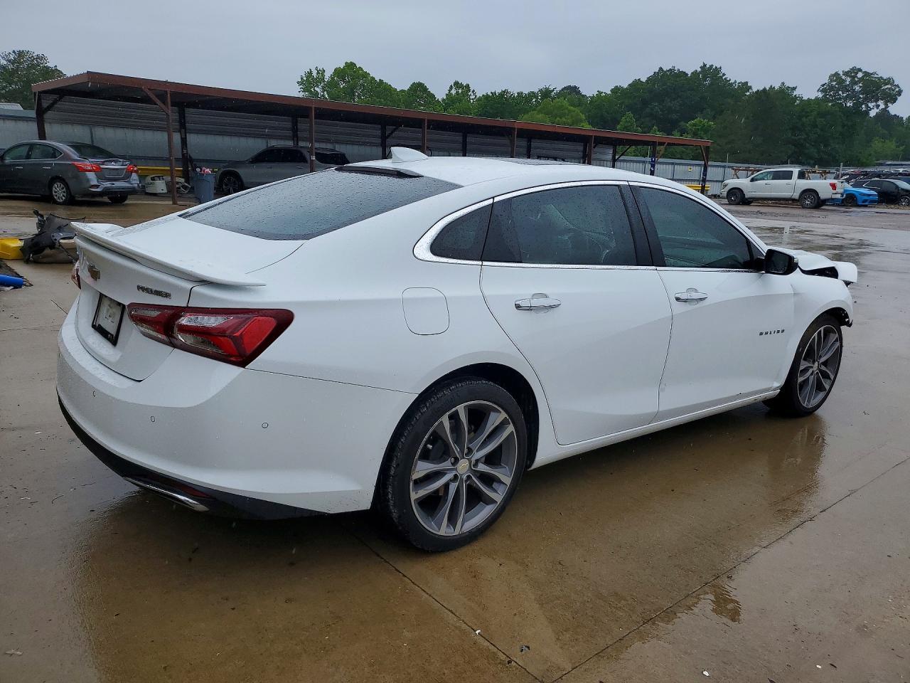 2021 Chevrolet Malibu Premier - Фото 3