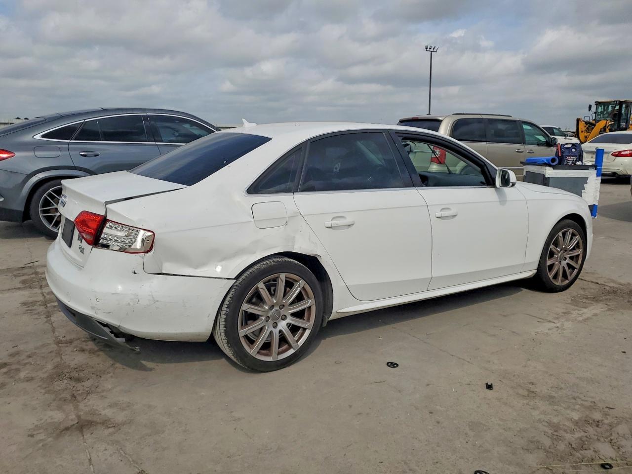 2012 Audi A4 Premium Plus - Фото 3