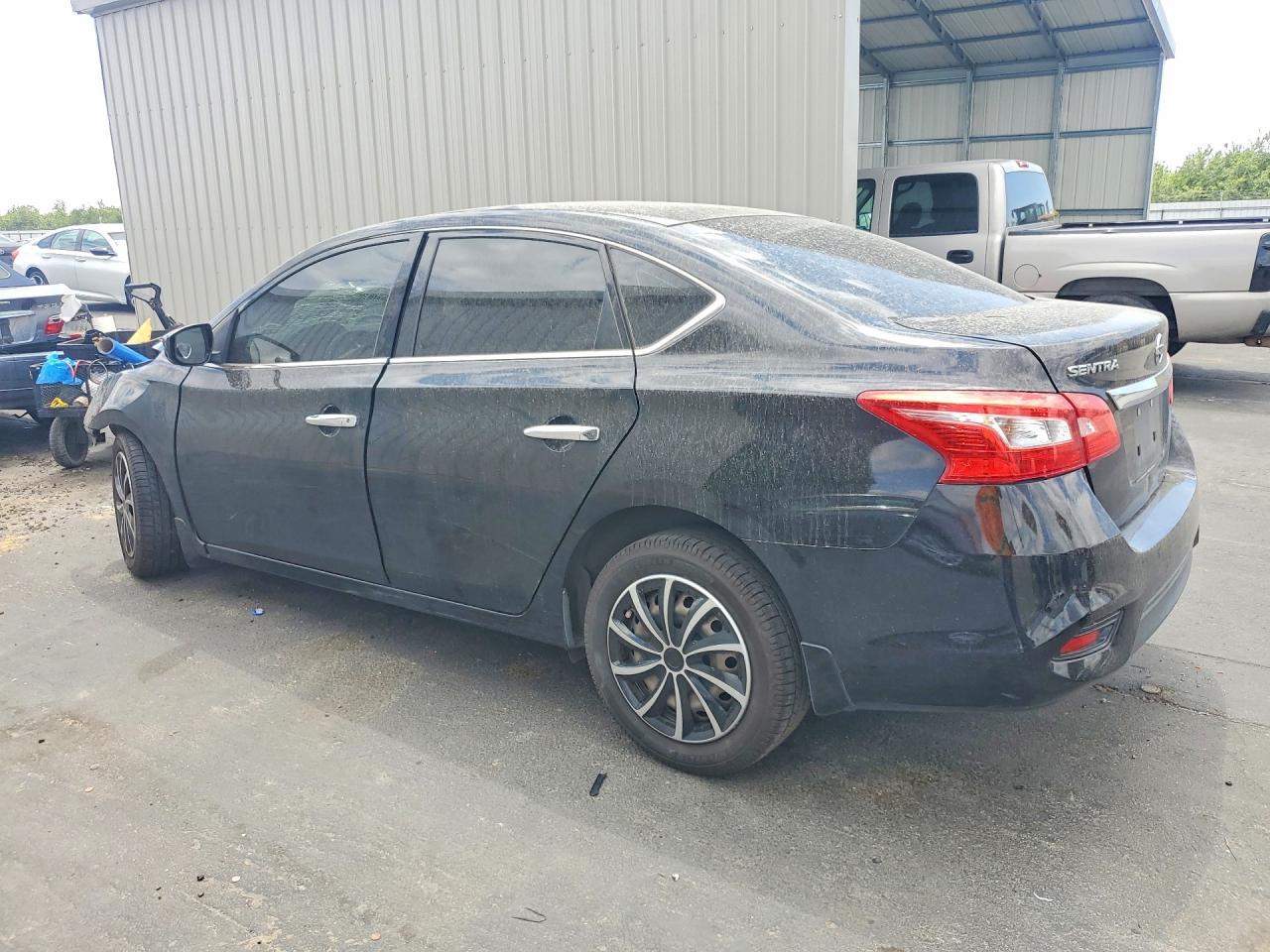 2016 Nissan Sentra S - Фото 2