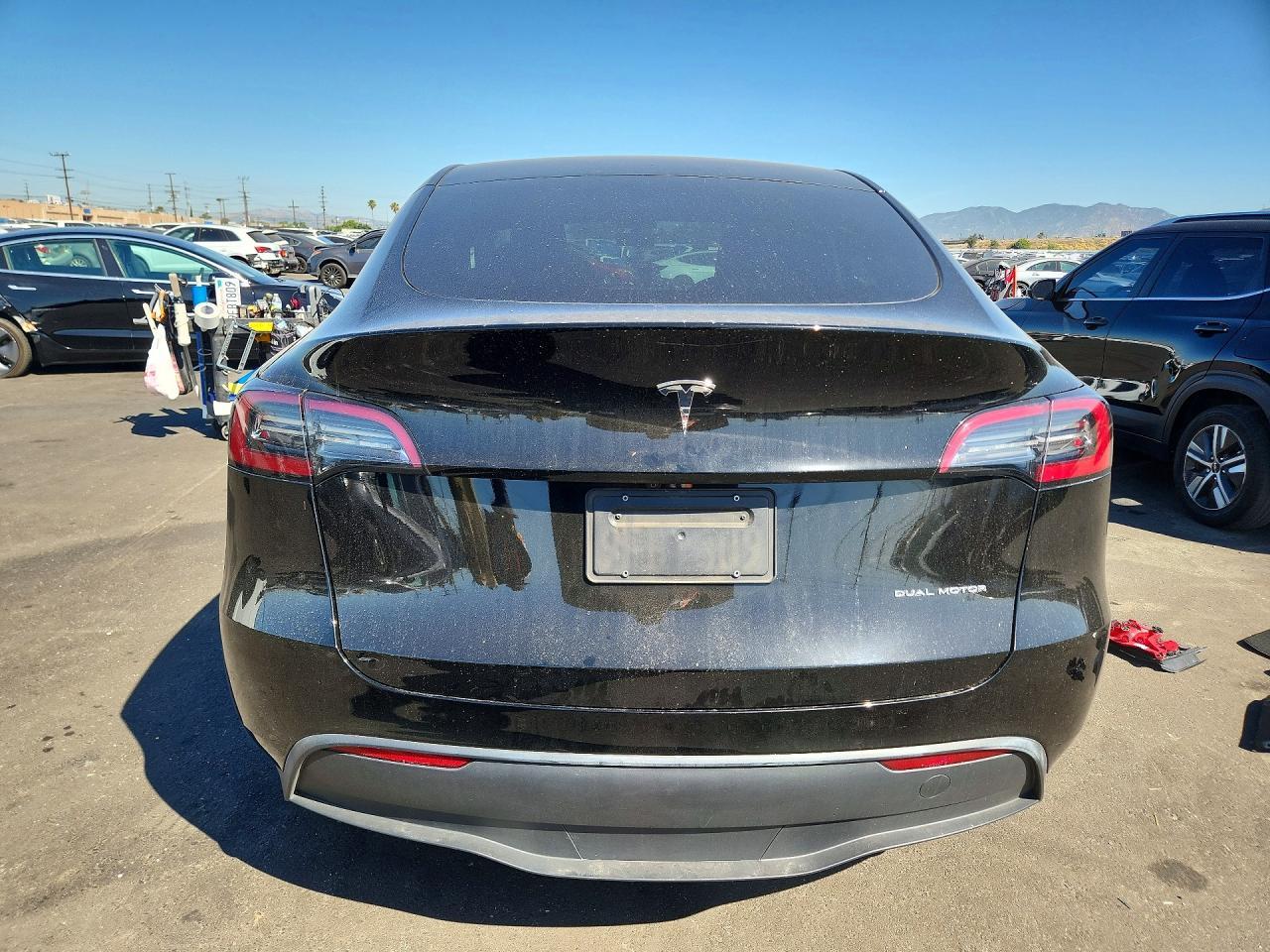 2023 Tesla Model Y - Фото 6