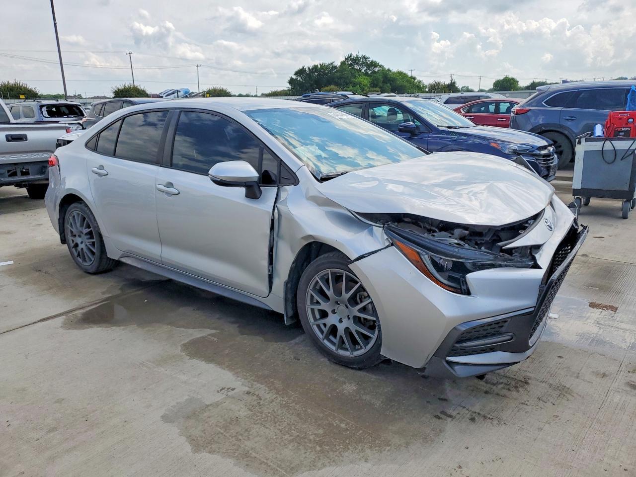 2020 Toyota Corolla Se - Фото 4