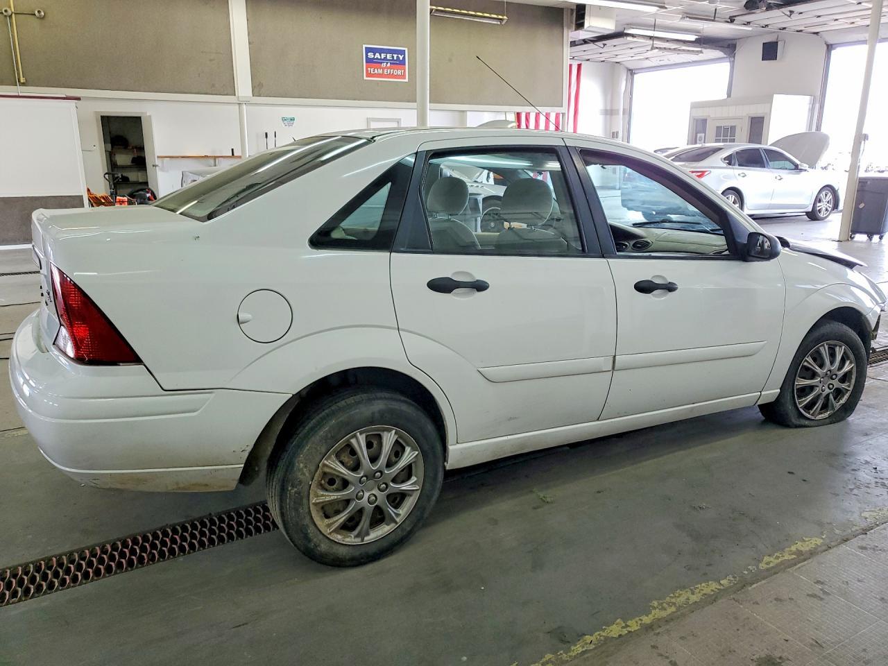 2004 Ford Focus Se Comfort - Image 3