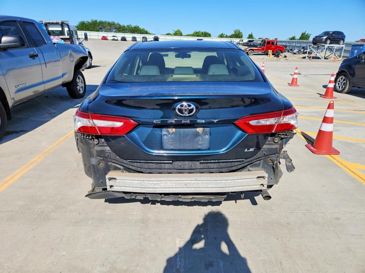 2018 Toyota Camry Le - Фото 6