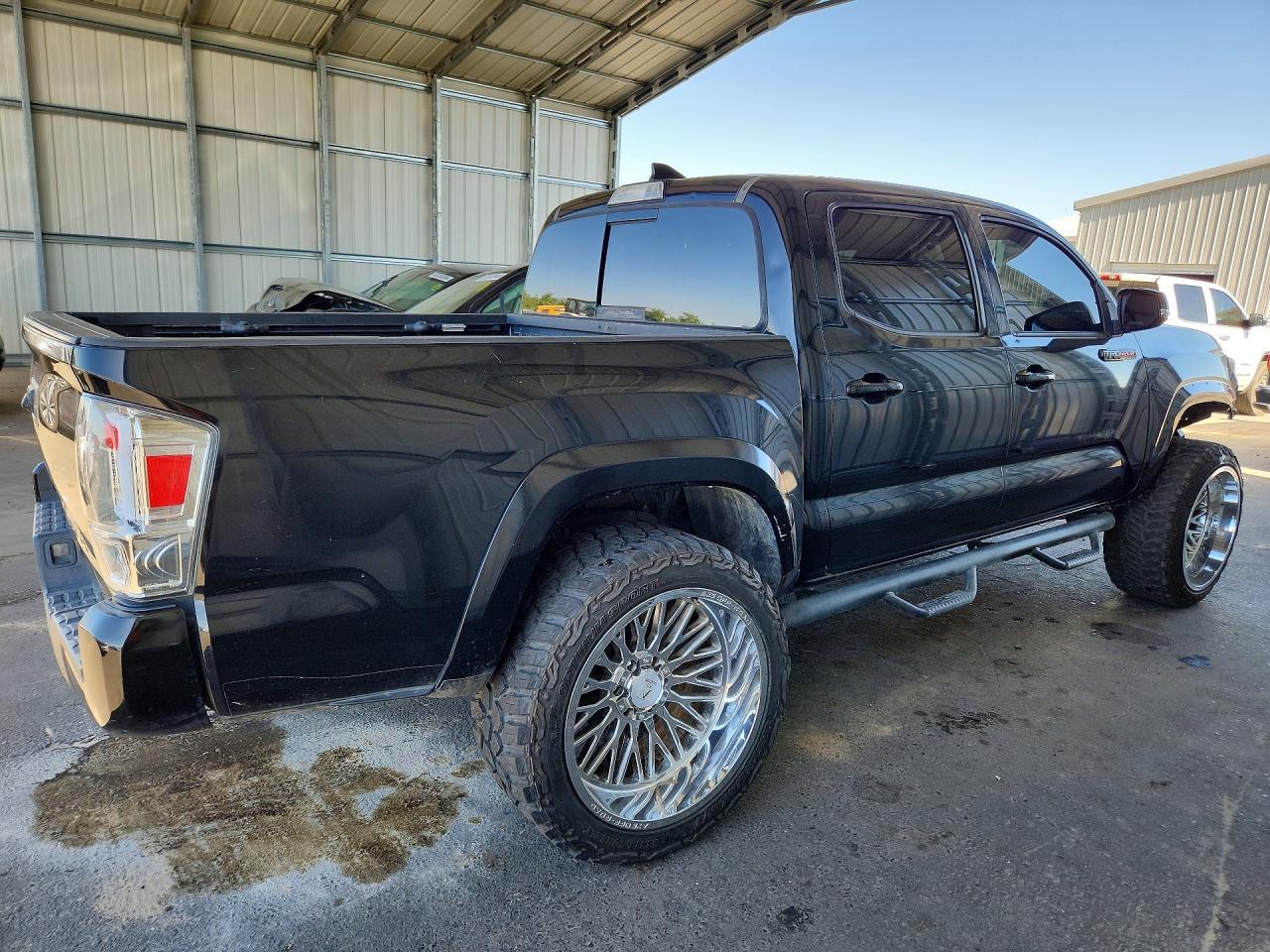 2017 Toyota Tacoma Trd Sport - Фото 3