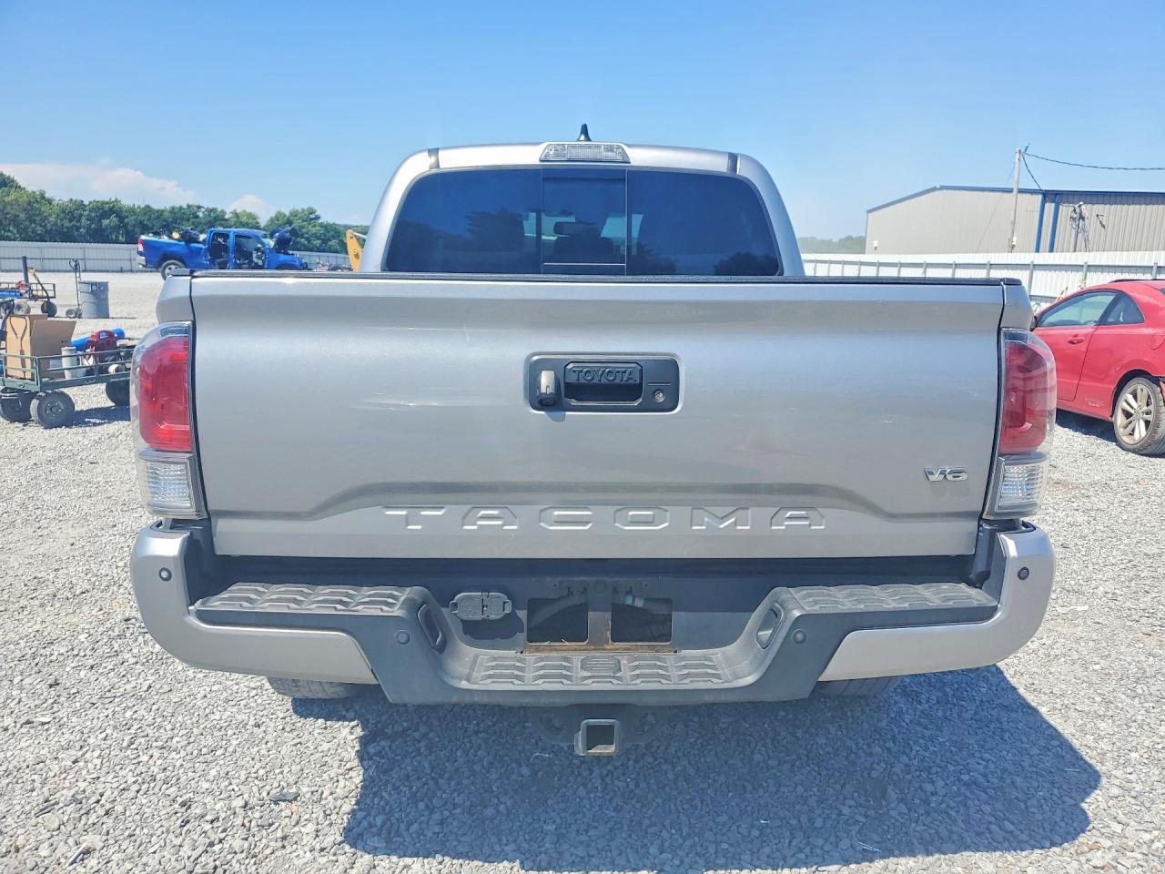 2021 Toyota Tacoma Trd Off-Road - Image 6