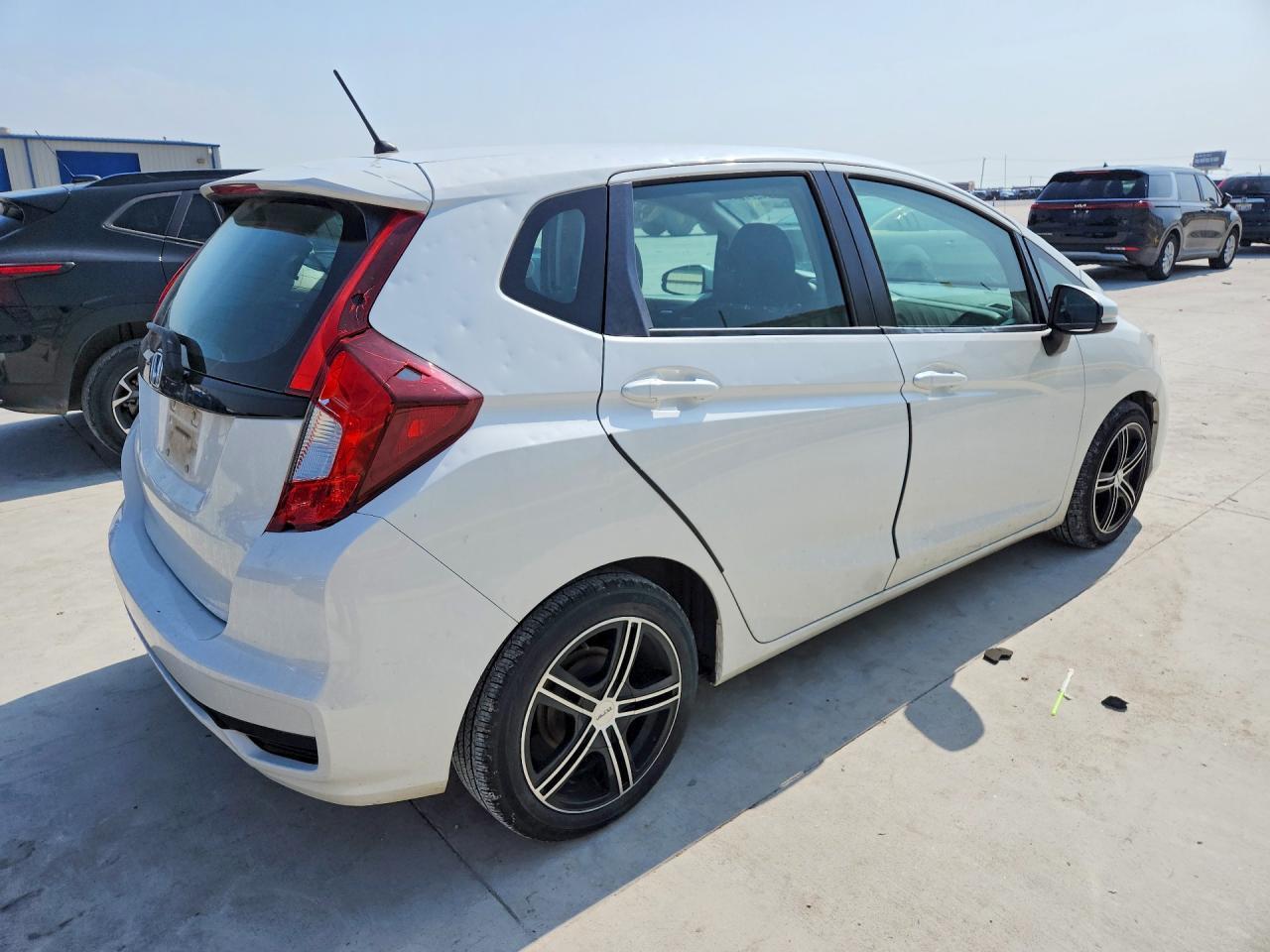 2019 Honda Fit Lx - Фото 3