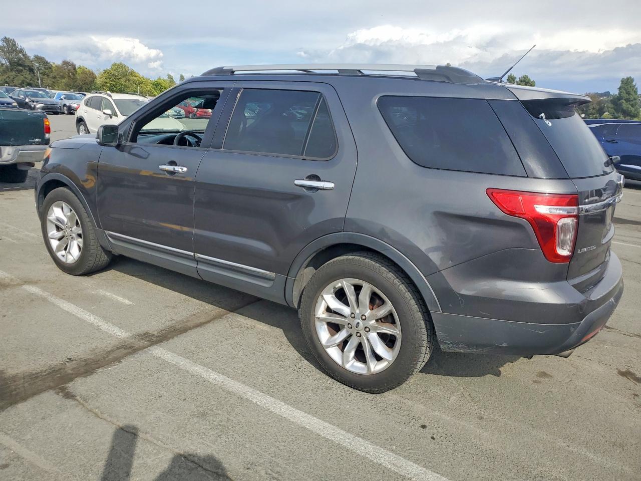 2015 Ford Explorer Limited - Фото 2
