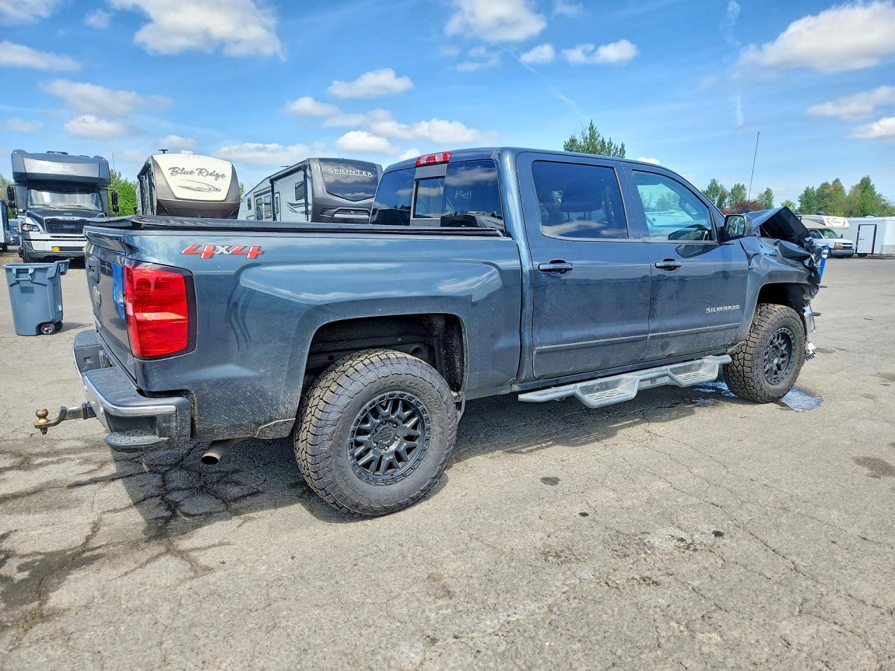 2018 Chevrolet Silverado K1500 Lt - Image 3