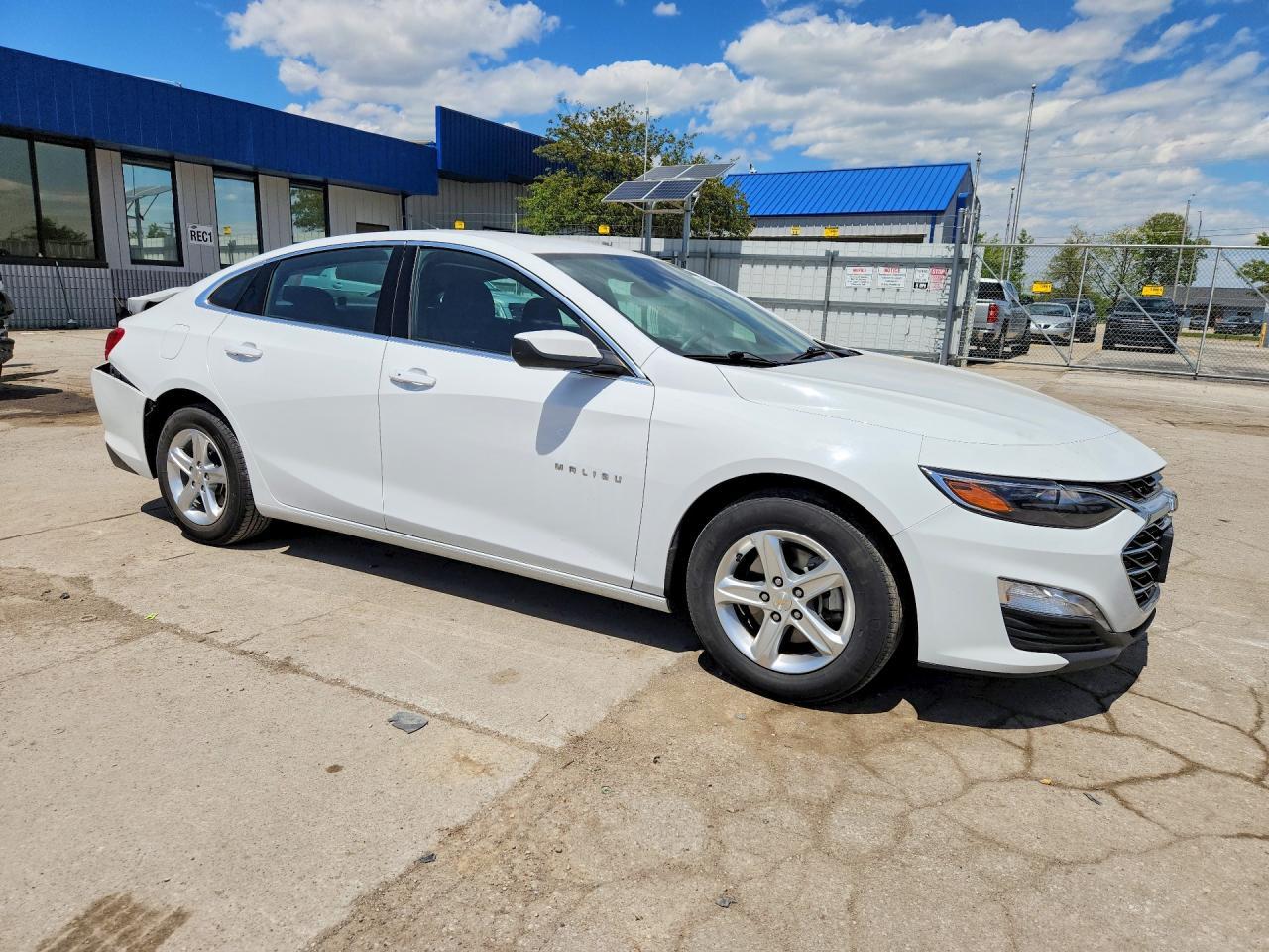 2023 Chevrolet Malibu Lt - Image 4