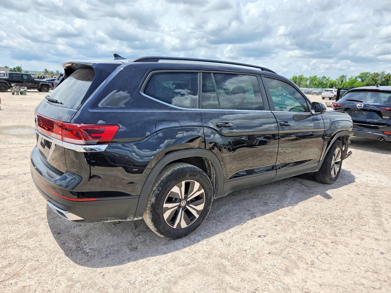 2025 Volkswagen Atlas Se - Фото 3