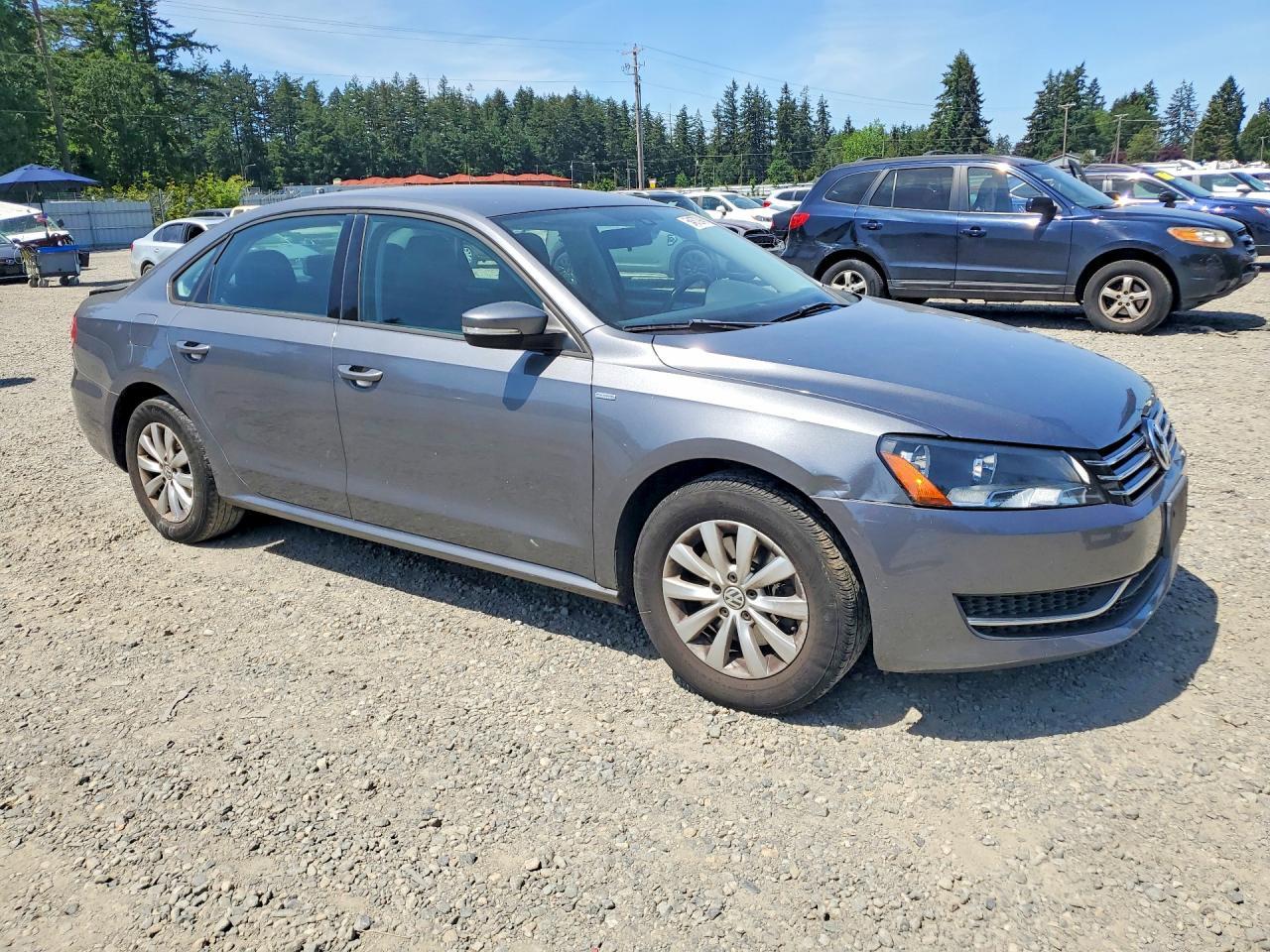 2014 Volkswagen Passat S - Фото 4