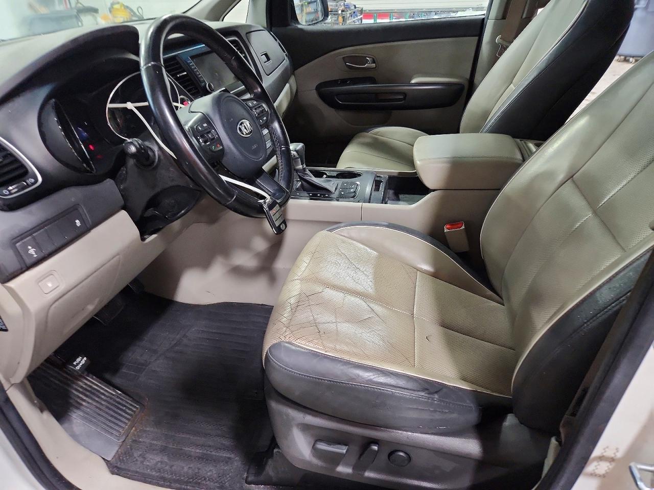 2017 Kia Sedona Lx - Фото 7