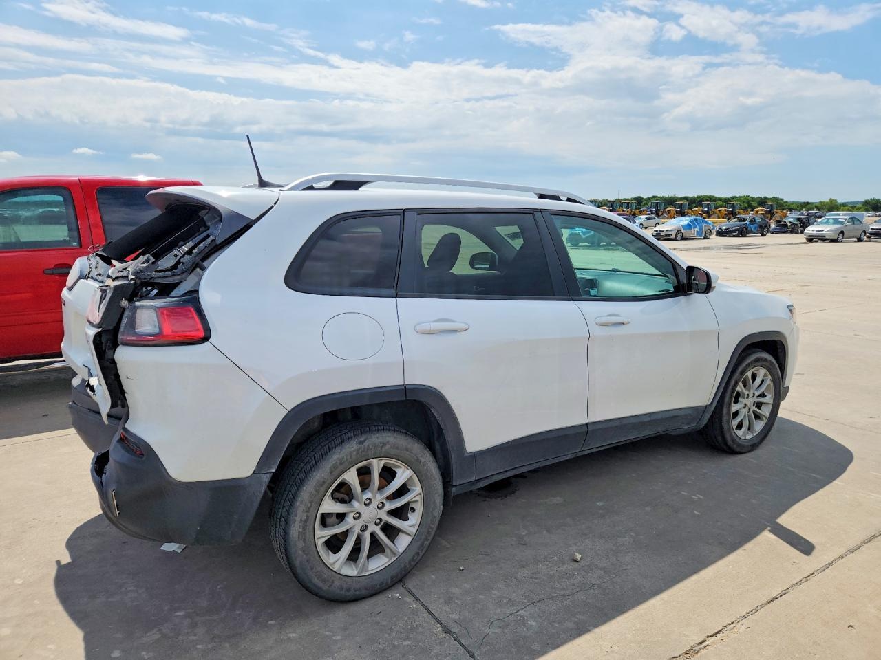 2020 Jeep Cherokee Latitude - Фото 3