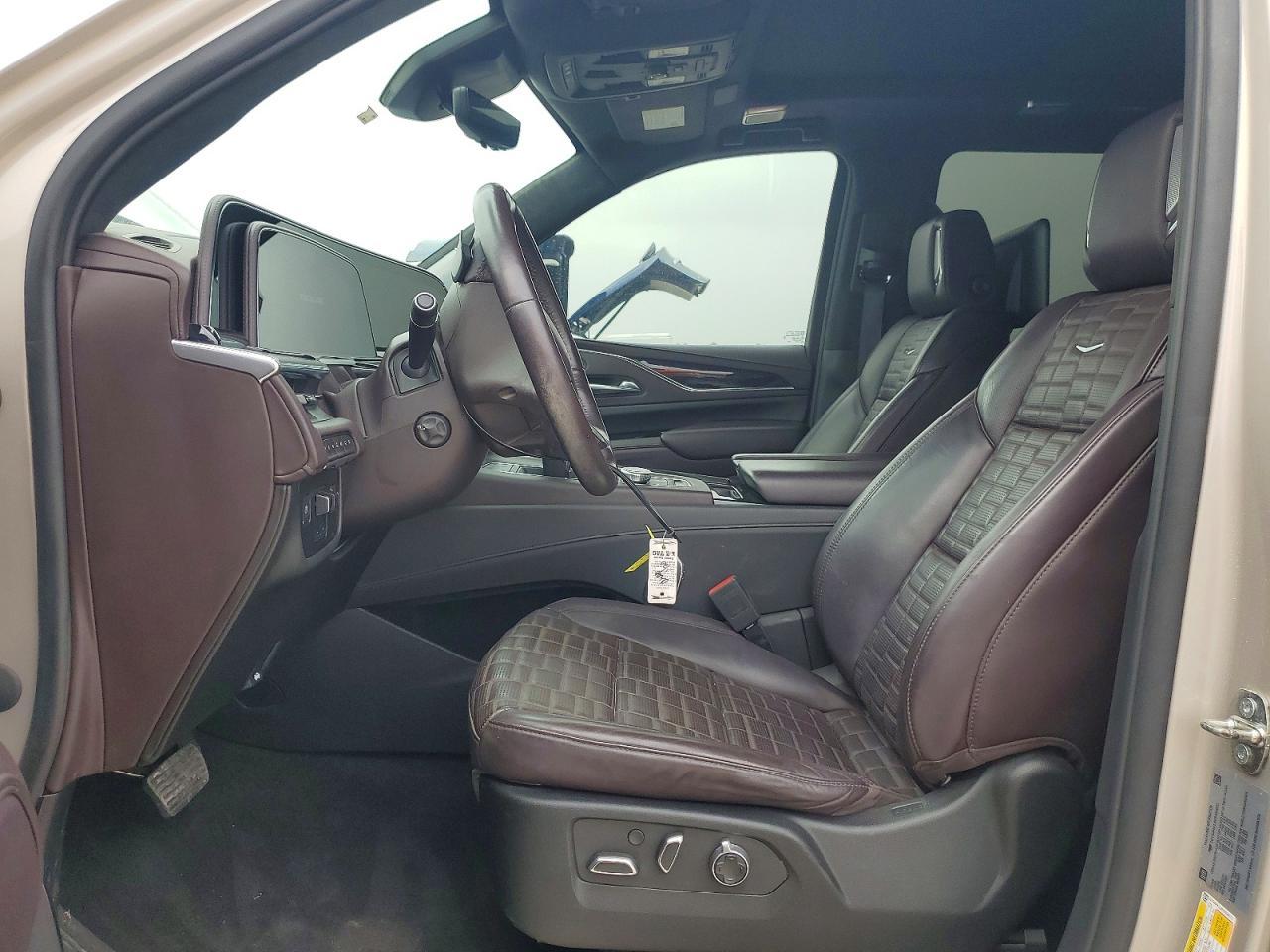 2023 Cadillac Escalade Esv Sport Platinum - Image 7